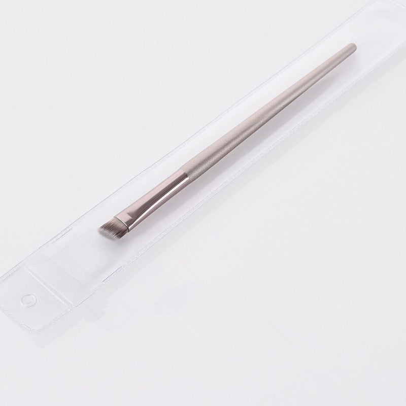 Makeup brushes